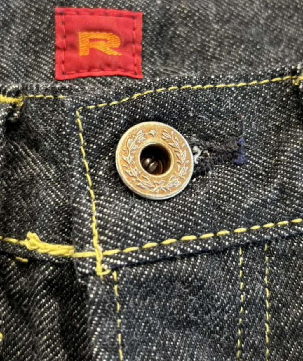 714 Black denim