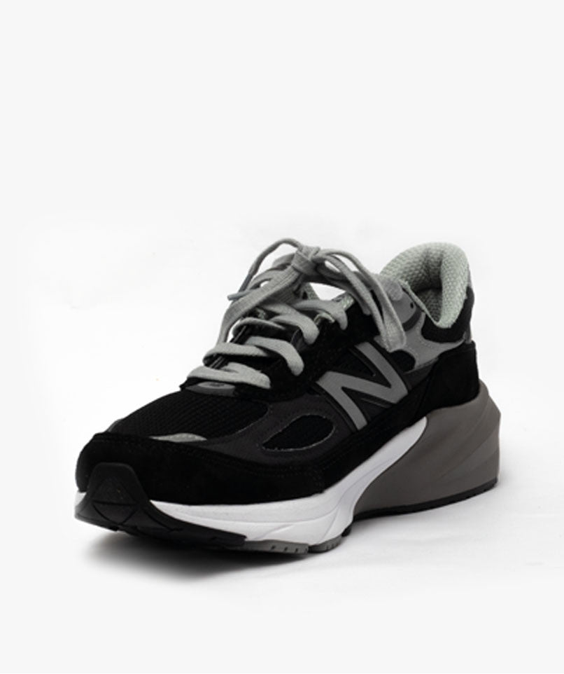 NB 990 Black V6 