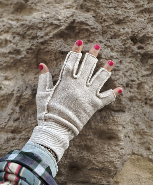 SAGUARO-III GLOVE CUT OATMEAL