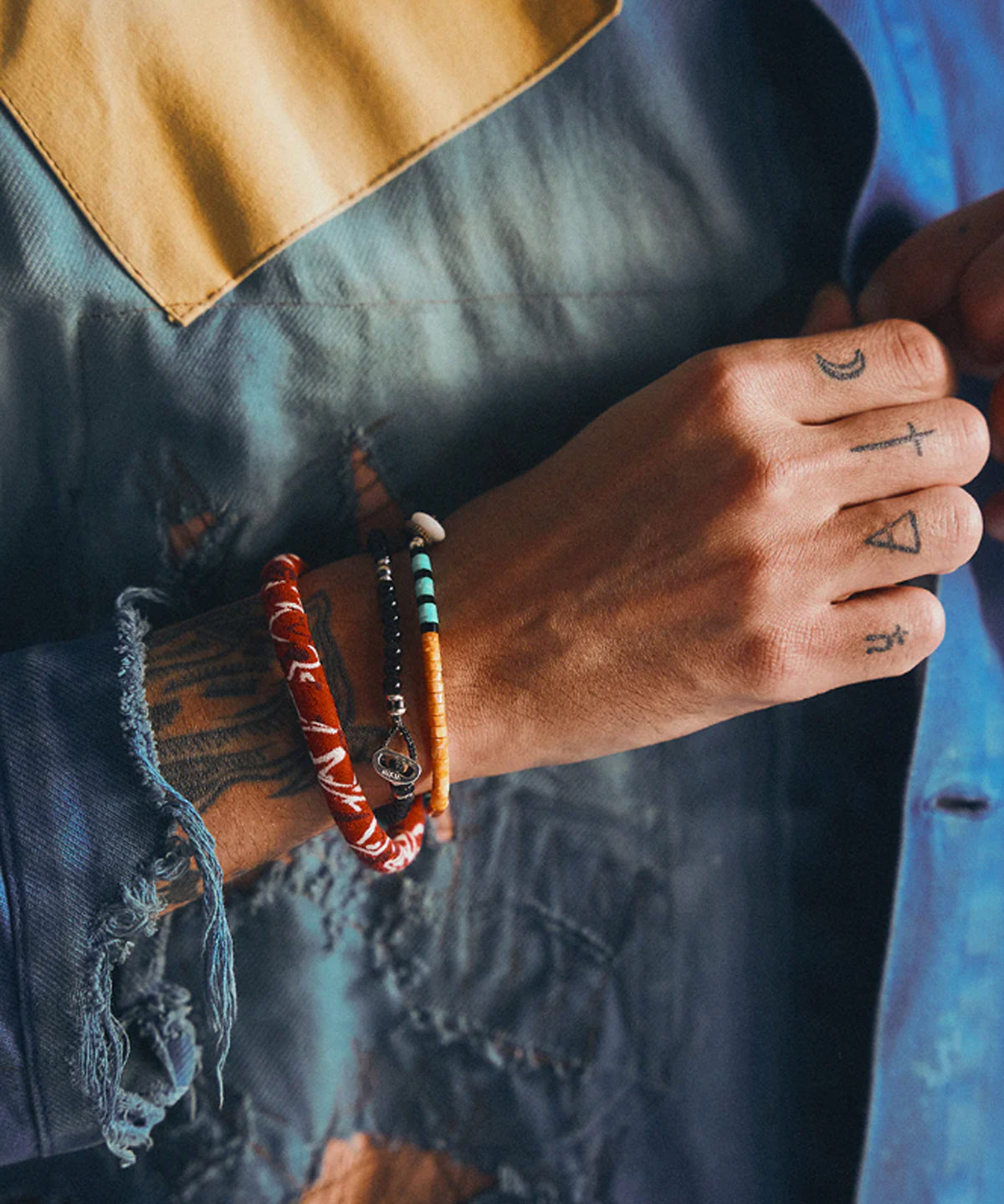 Heishi Coral Bracelet