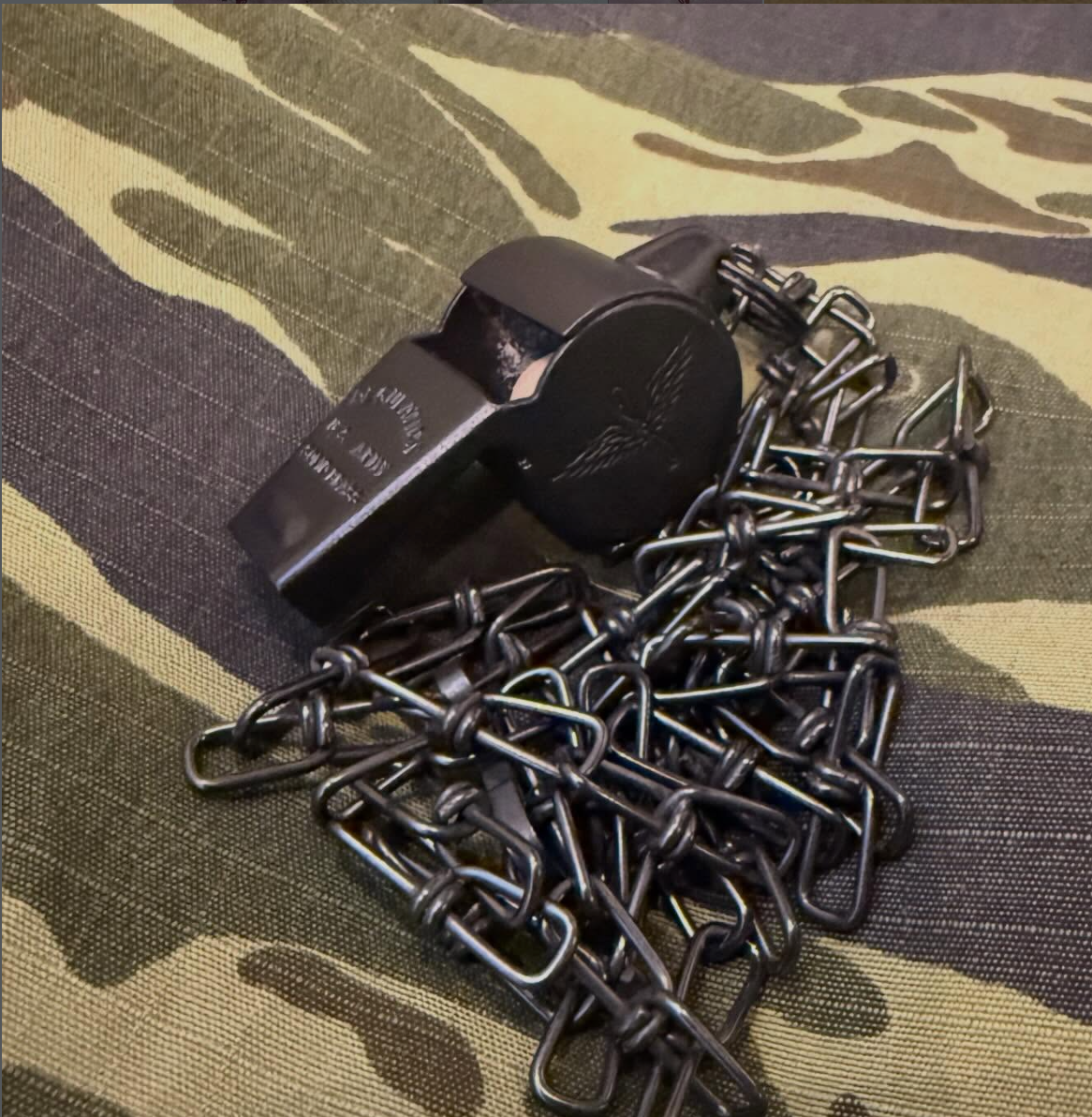 Aviator Whistle Black Paint