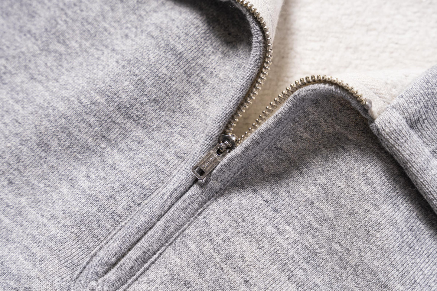 1/4 Zip Sweatshirt Grey