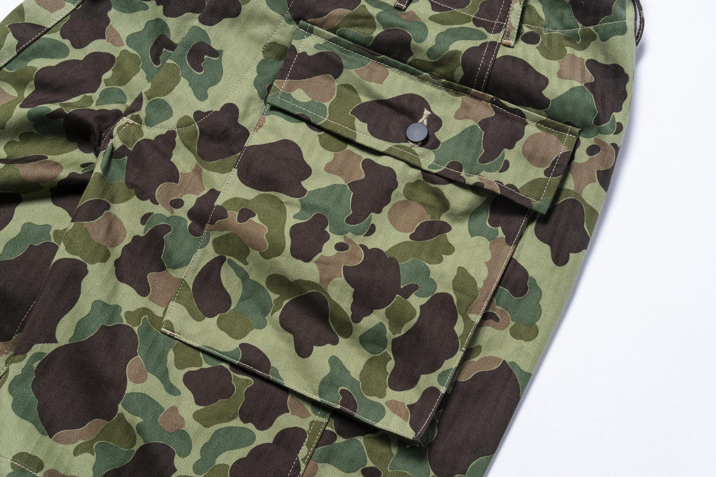 REVERSIBLE FROGSKIN CAMOUFLAGE SHORTS